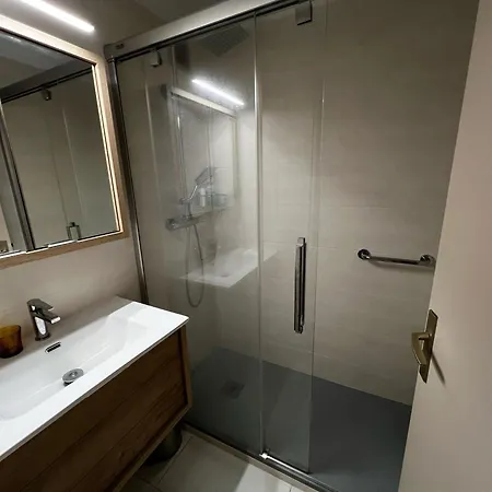 Apartment Coquet Avec Parking, 4 Couchages - Fr-1-784-4 *